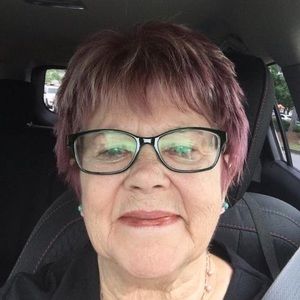 Meet your Posher, Cyndi